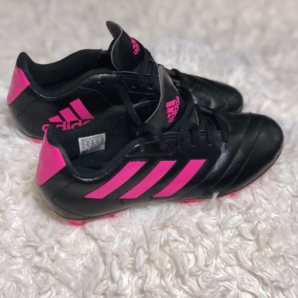 adidas cleats for women Sz 4